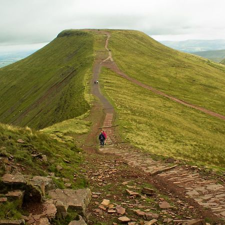 Llangorse Brynderwen B&B 외부 사진